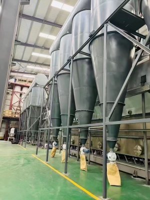 牙膏级氢氧化铝装车运输，工厂出货现场