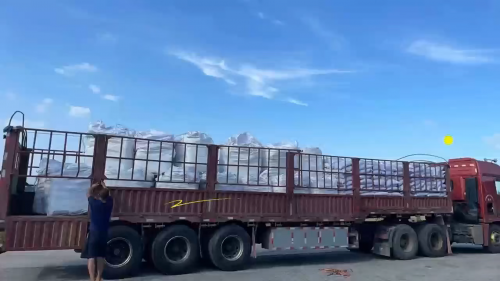 淮安改性氢氧化铝生产工厂装车现场实拍