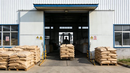 氢氧化铝粉末装车运输