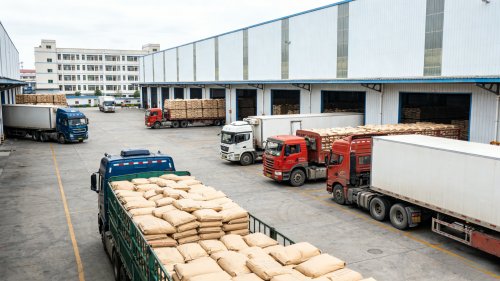 氢氧化铝物理指标合格产品仓库装车工业氢氧化铝粉体发货